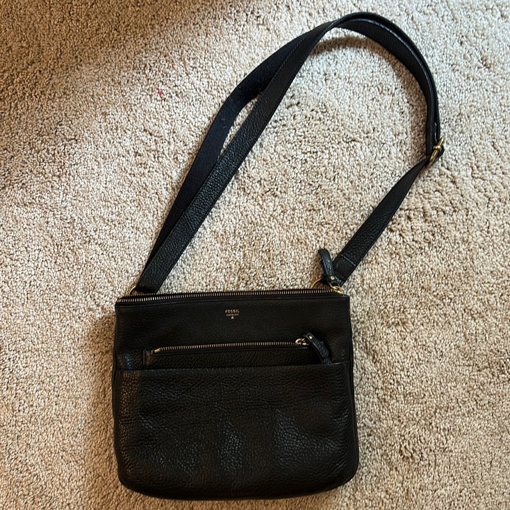 Black leather fossil bag